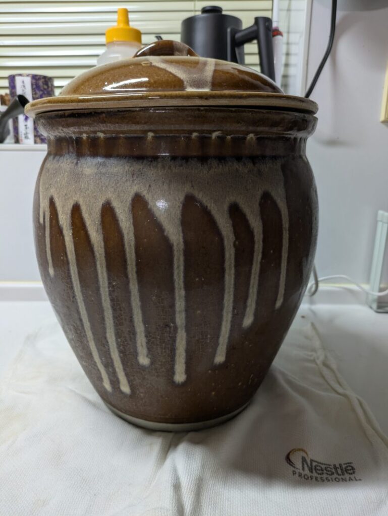 昭和初期からあった古い甕